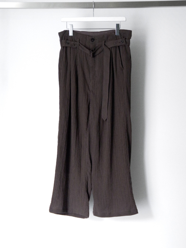 ANCELLM "BELTED CREPE TUCK SLACKS" - BROWN