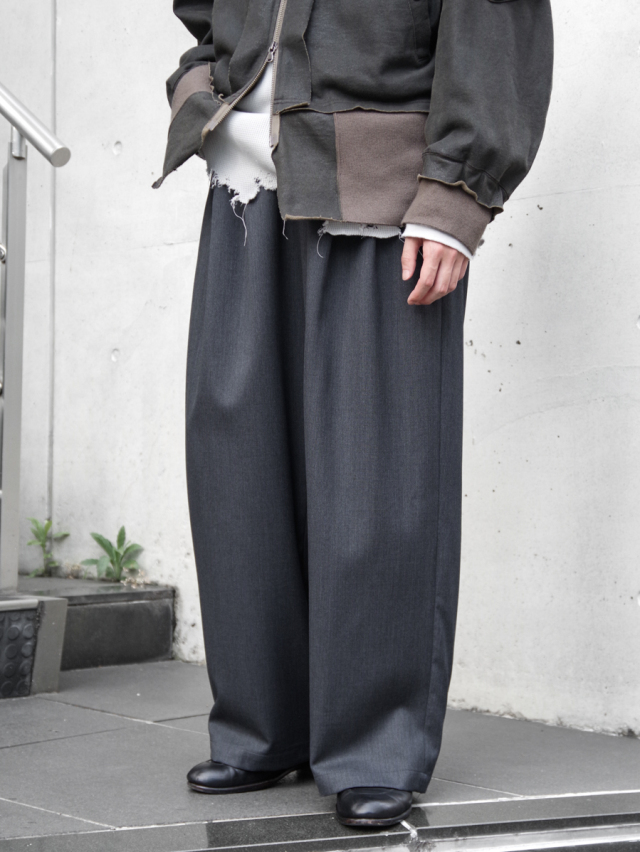 JUHA "2TUCK WIDE EASY PANTS" - GRAY