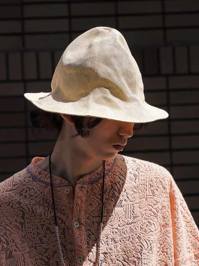 BED J.W. FORD "Paper Tulip hat" - BEIGE