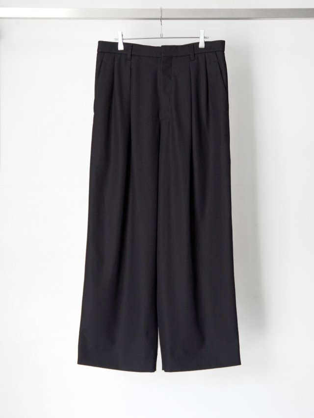CUINIIE "sculpted silhouette trousers" - black
