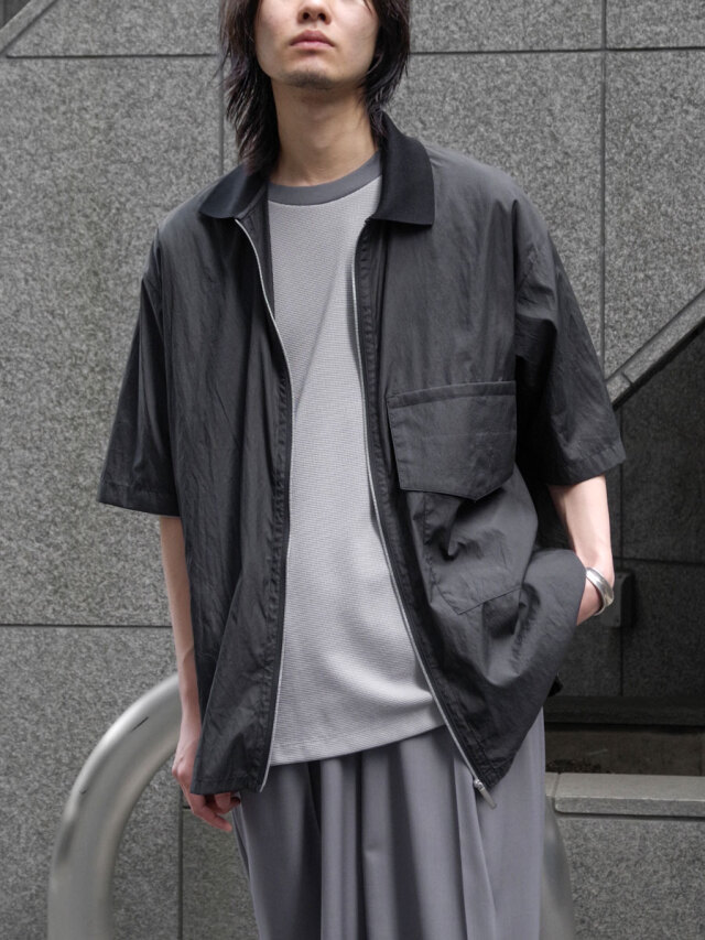 CUINIIE "HALF-SLEEVE ZIP-UP SHIRT" - Black