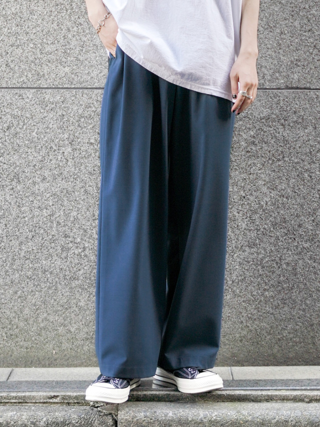 【SHELTER_EXCLUSIVE】dauerbrenner by Edwina Horl // "BUNDFALTENHOSE WIDE PANTS" - DEEP BLUE