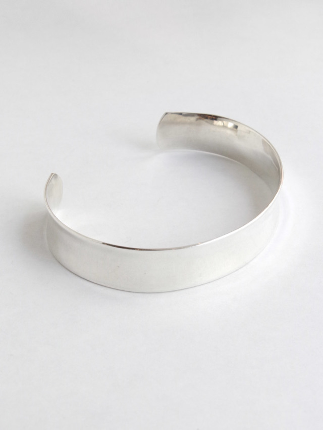 Garden of Eden "ETHNOS SEAL BANGLE" #ED-VG18-EB04