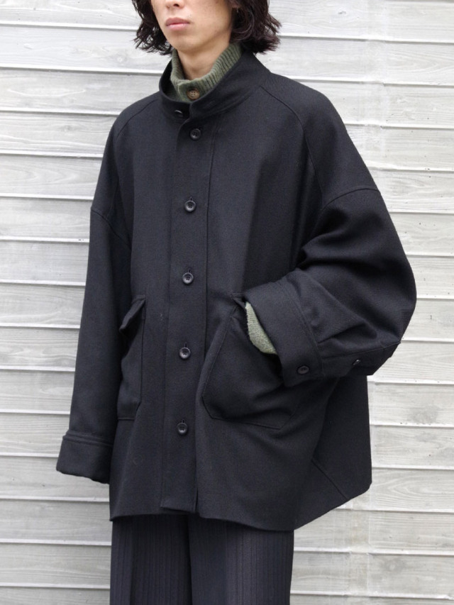 SHELTER × Edwina Horl // "HBB STAND-UP COLLAR BLOUSON"