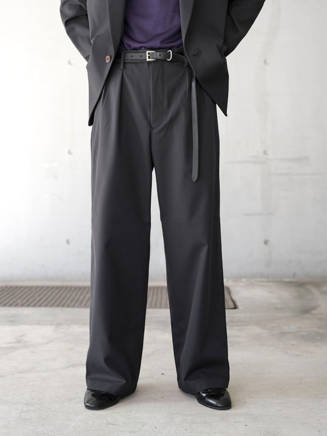 dauerbrenner by Edwina Horl // "BUNDFALTENHOSE WIDE PANTS" - BLACK