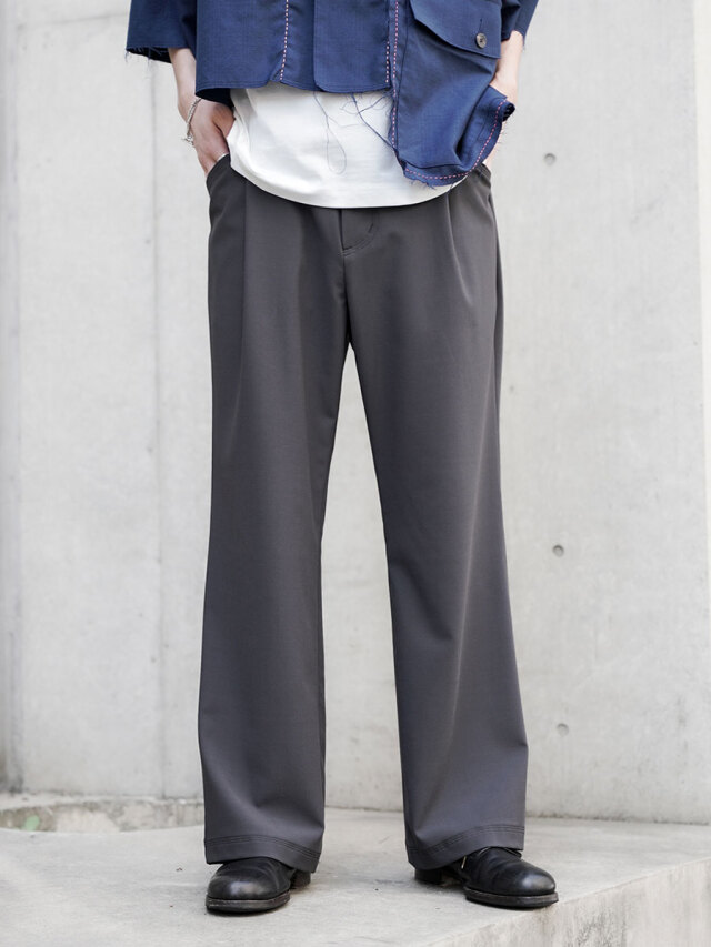 dauerbrenner by Edwina Horl // "GLOCKENHOSE ＜ZEITLOS＞ FLARE PANTS" - CHARCOAL