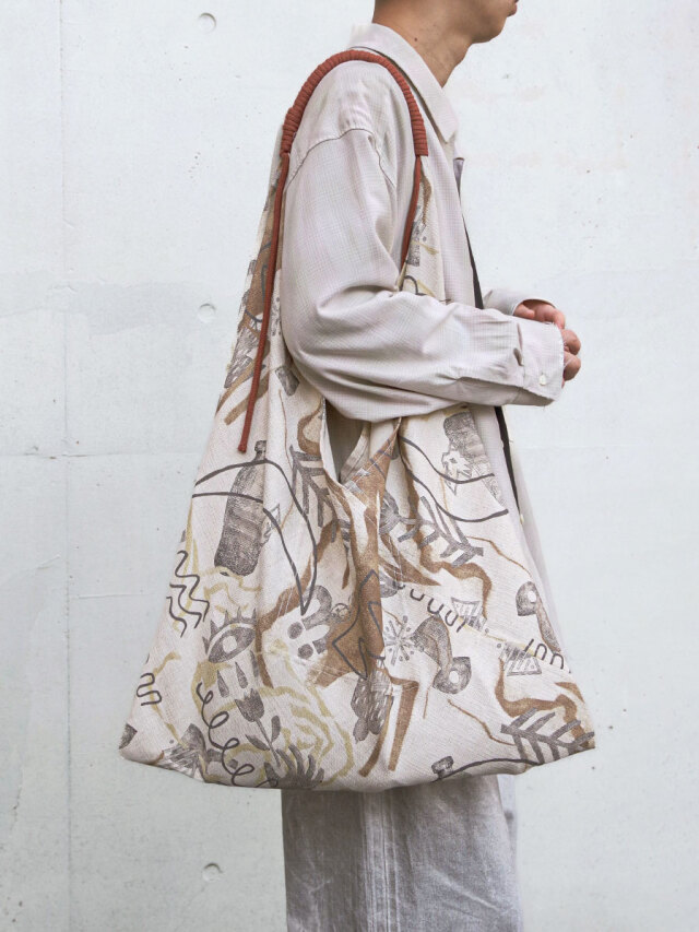 EMAM "Motif Print Code Bag" - BROWN