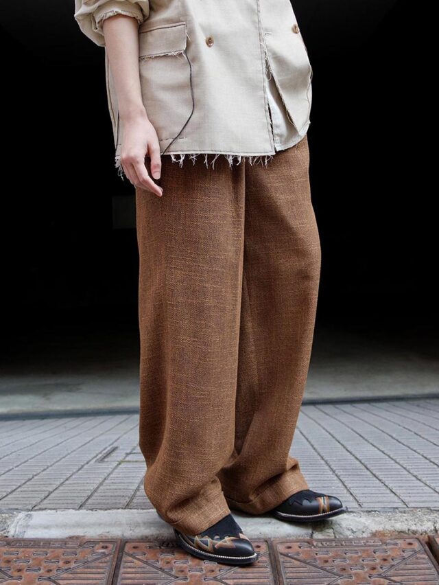 BED J.W. FORD "Nice Material Easy P" - Brown