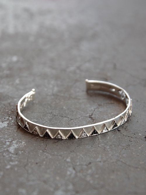Garden of Eden "GREAT MOUNTAIN BANGLE" #ED-GM16-B11