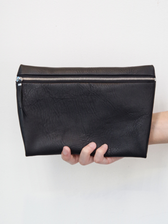 HAAL "DIMPLE POUCH L" - BLACK