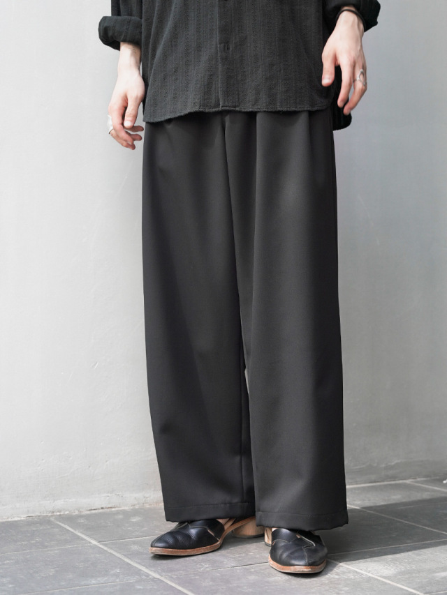 JUHA "AIR TWILL WIDE PANTS" - BLACK