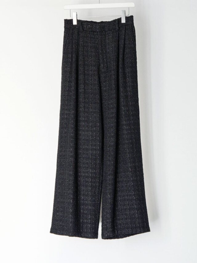 JUHA "2TUCK WIDE SUMMER TWEED PANTS" - BLACK