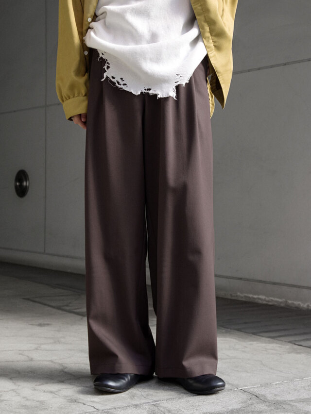 JUHA "2TUCK WIDE EASY PANTS" - BROWN