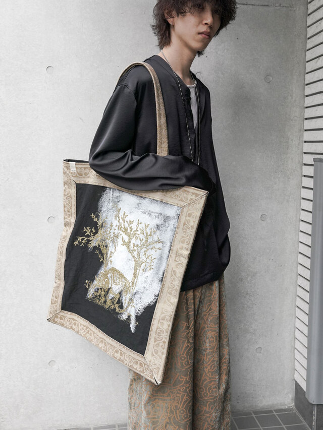 SHINYAKOZUKA "A MUSEUM TOTE" - BLACK