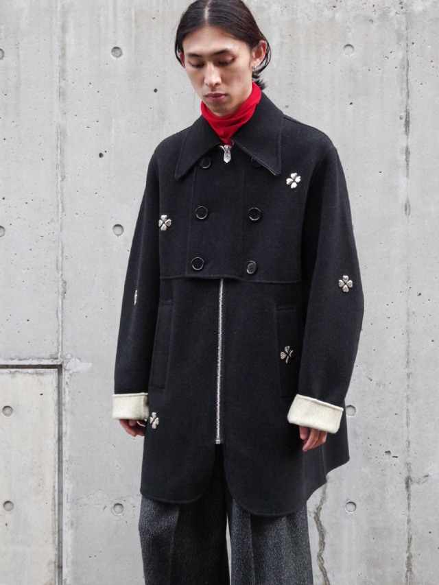 MASU "ZIP-UP CLOVER STUDS COAT" - BLACK