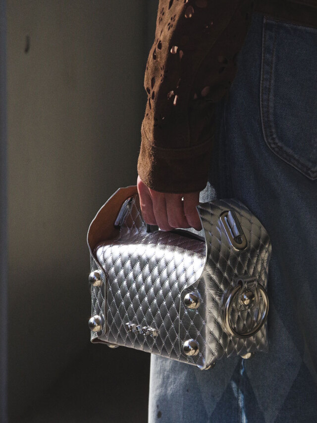 MASU "LEATHER CAKE BAG" - SILVER