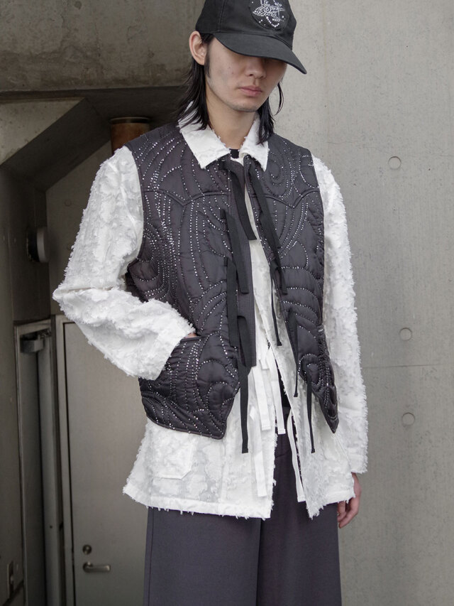 MASU "SPRKLING PLANET PADDED VEST" - BLACK