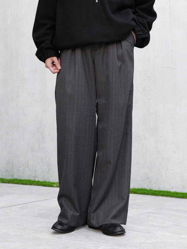 MASU "INVERTED PLEATS WIDE TROUSERS" - CHARCOAL BLACK