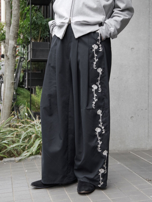 SHINYAKOZUKA "Hi, BAGGY WITH EMBROIDERY(ISSUE#8)" - SILENT BLACK