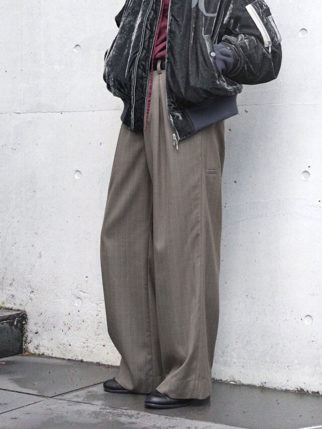 MASU "INVERTED PLEATS WIDE TROUSERS" - OLIVE GRAY