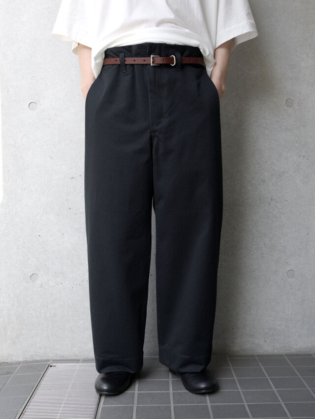 SHINYAKOZUKA "SIDE TACK TAPERED PANTS WITH NO PAINTING" - INK (BLACK)