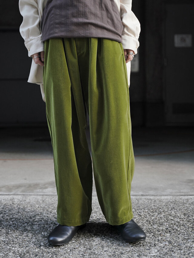 my beautiful landlet "VELVET USED FINISH EASY PANTS" - GREEN