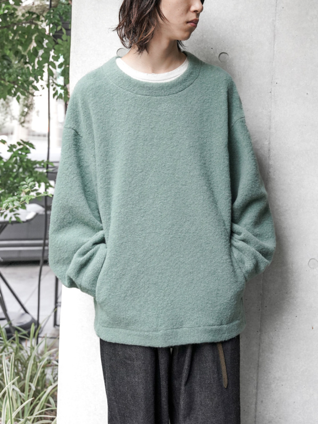 my beautiful landlet "SLIVER WOOL CREW NECK P/O" - GREEN