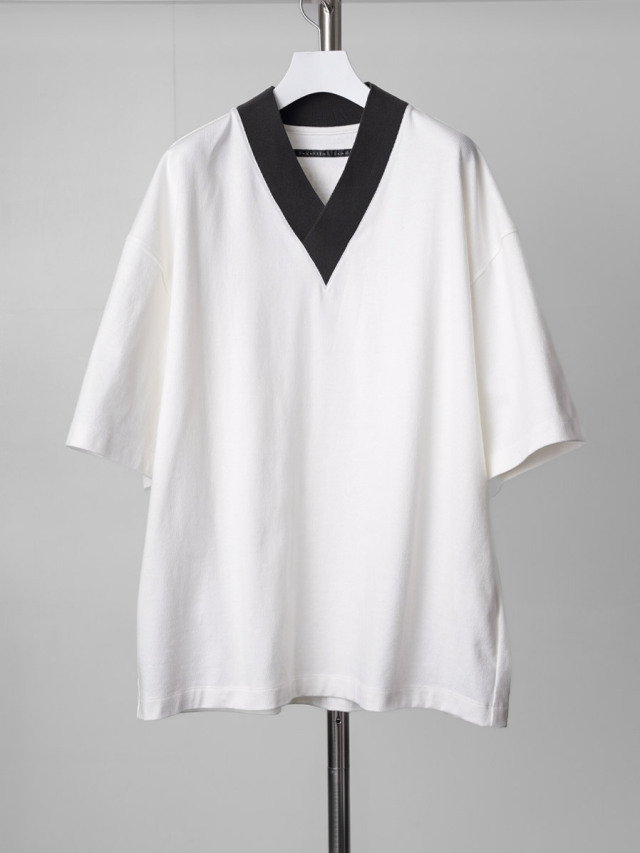 my beautiful landlet "V-NECK TEE" - WHITE×CHARCOAL