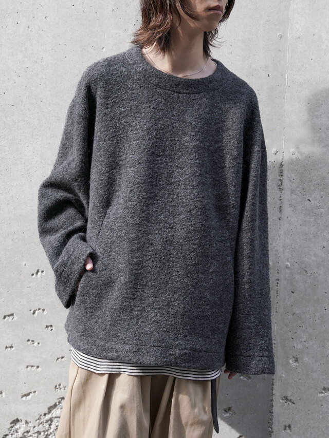 my beautiful landlet "SLIVER WOOL CREW NECK P/O" - CHARCOAL