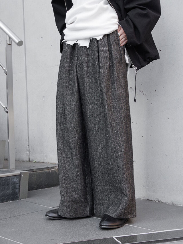 VOAAOV "WOOL LINEN HERRING BONE Tuck Wide Pants" - BLACK