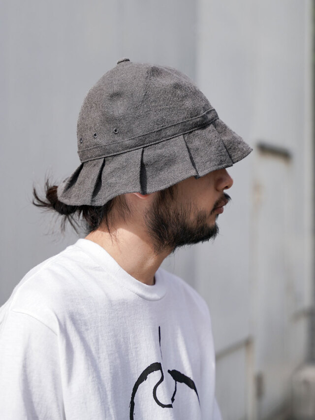 Sasquatchfabrix. "TUCK BRIM BUCKET HAT" - CHARCOAL