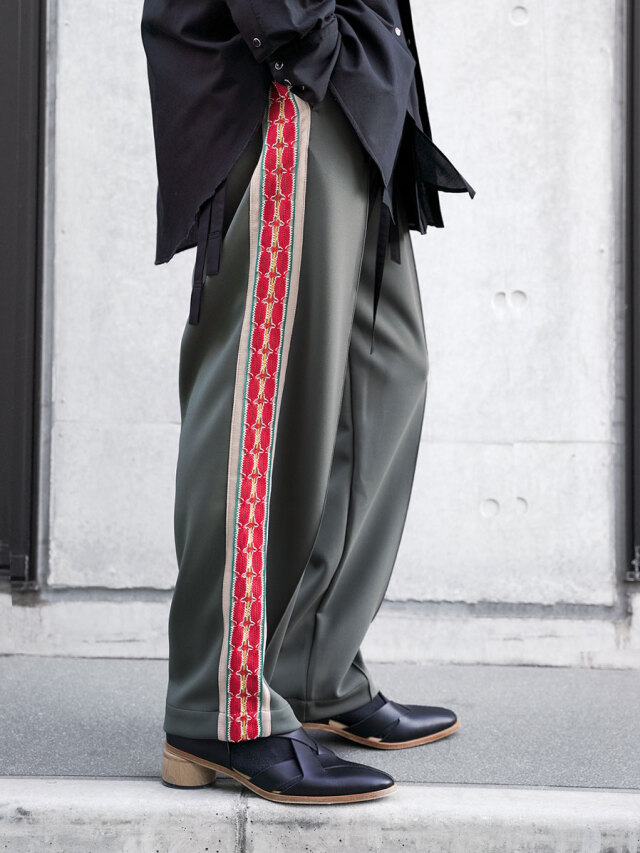Sasquatchfabrix. "LACE TAPE TRACK PANTS" - KHAKI