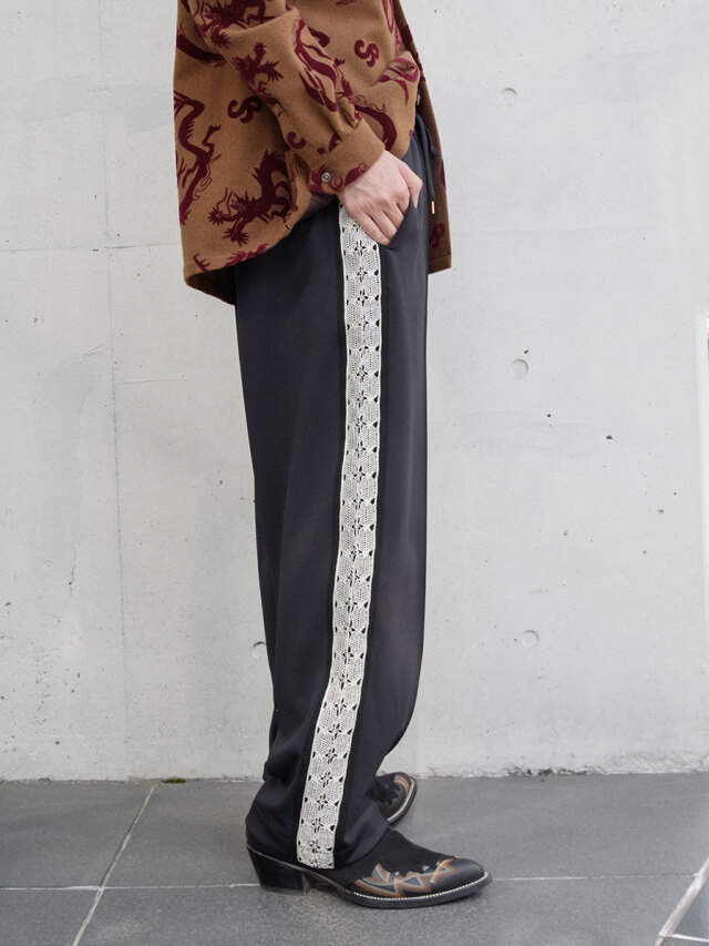 Sasquatchfabrix. "LACE TAPE TRACK PANTS"