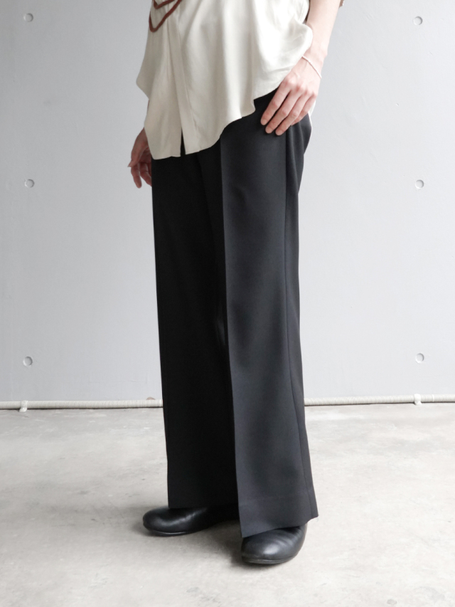 パンツ SASQUATCHFABRIX. FLARE SILHOUETTE SLACKS Sasquatchfabrix.(サスクワァッチファブリックス)FLARE