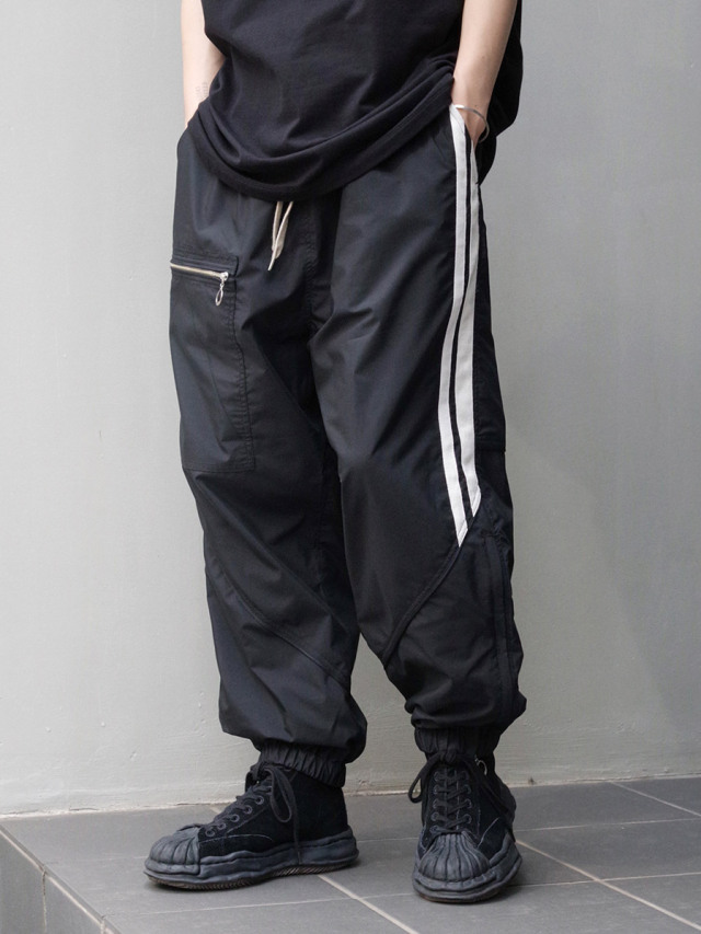 ANEI "SIDE-ZIP TECH JOGGER STRIPES" - BLACK