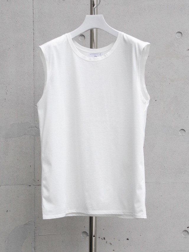 Urig "EMB NO SLEEVE CS" - WHITE