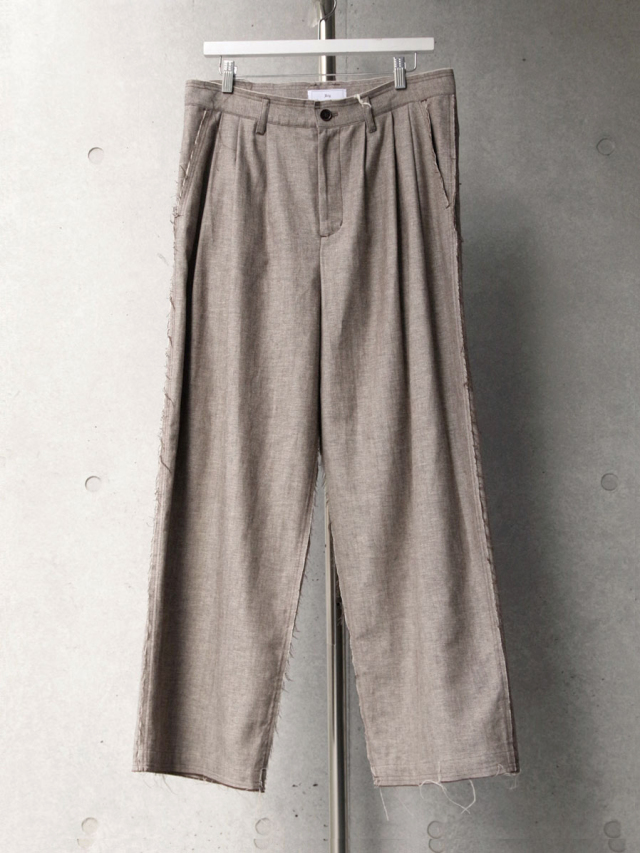Urig STRIPE SCHADEN 3TUCK PANTS NL サイズ1 Urig STRIPE SCHADEN 3TUCK PANTS NL サイズ1 Urig（ウーリッヒ