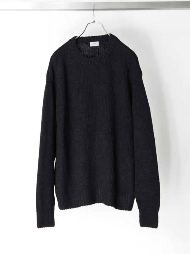 URU "CREW NECK KNIT" - BLACK