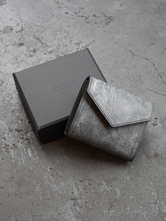 YOKO SAKAMOTO "REGULAR WALLET" - BLACK GRAIN LEATHER （Lo Stivale）