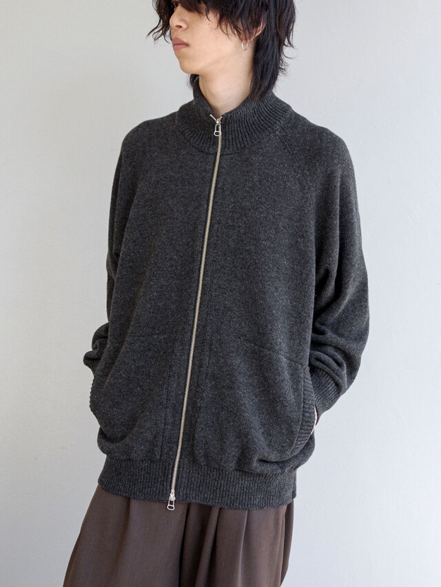 YOKO SAKAMOTO "DRIVERS KNIT" - CHARCOAL GRAY