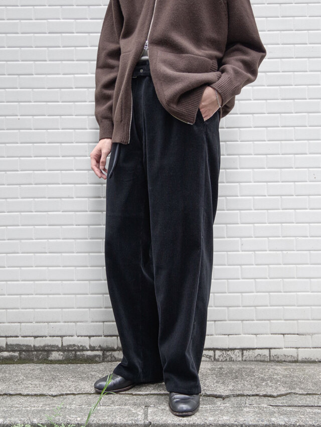 YOKO SAKAMOTO "BELTED TROUSERS" - BLACK
