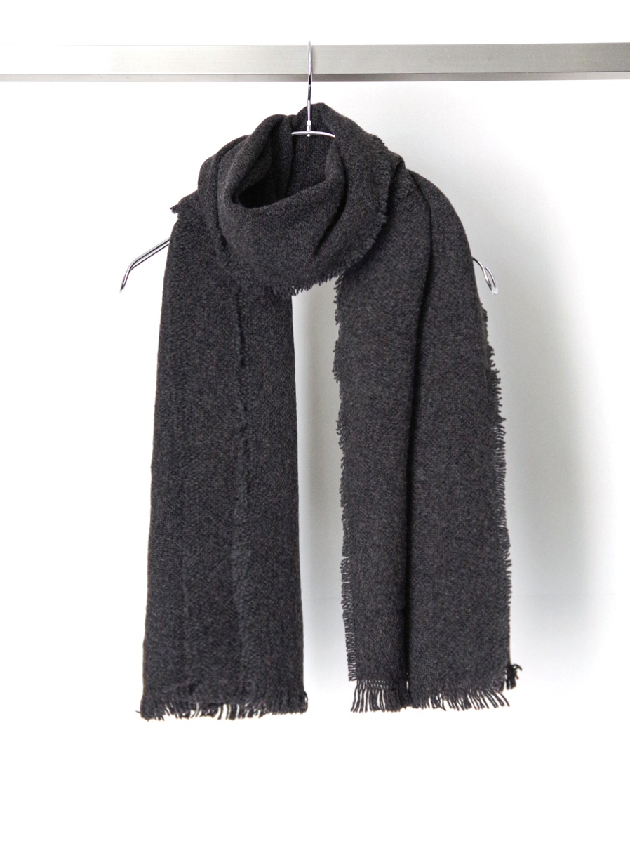 YOKO SAKAMOTO "WOOL LONG SCARF" - BLACK