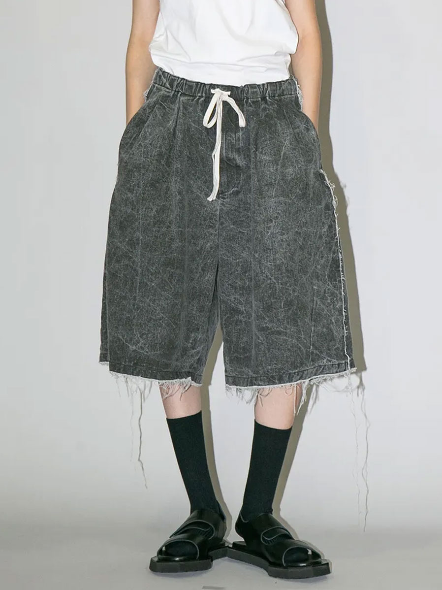 my beautiful landlet "PIGMENT PRINT WASHED DENIM SHORT PANTS" - BLACK