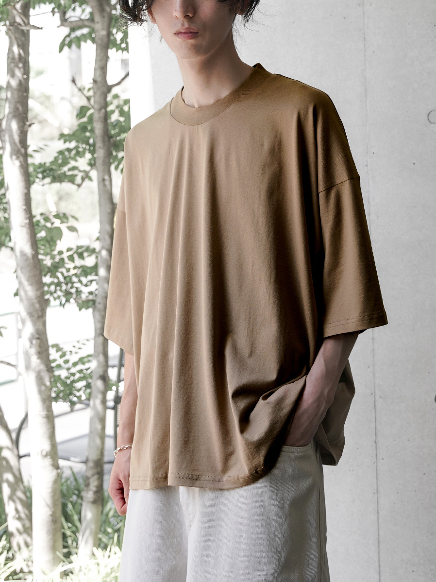 STUDIO NICHOLSON "PIU - T-SHIRT" - SAND