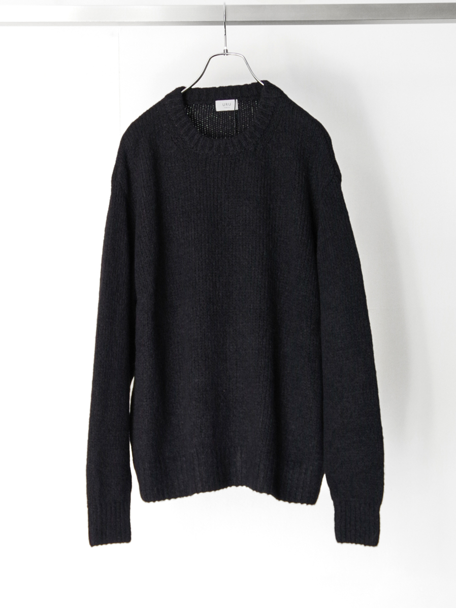URU "CREW NECK KNIT" - BLACK