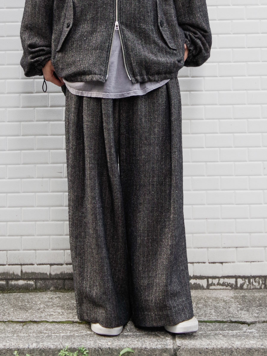 VOAAOV "WOOL LINEN HERRING BONE Tuck Wide Pants" - BLACK