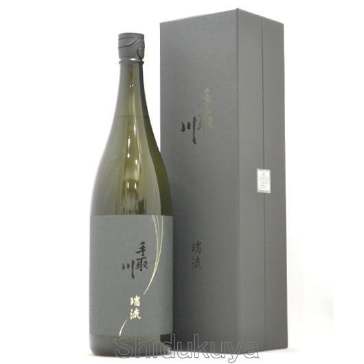 ≪数量限定≫令和6酒造年度全国新酒鑑評会 金賞受賞酒！石川県白山市　吉田酒造店　手取川　純米大吟醸　瑞流 -ZUIRYU-　１８００ｍｌ