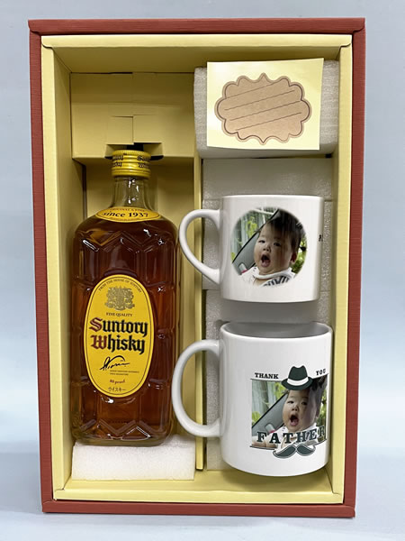 オリジナルマグカップとウイスキーのセット