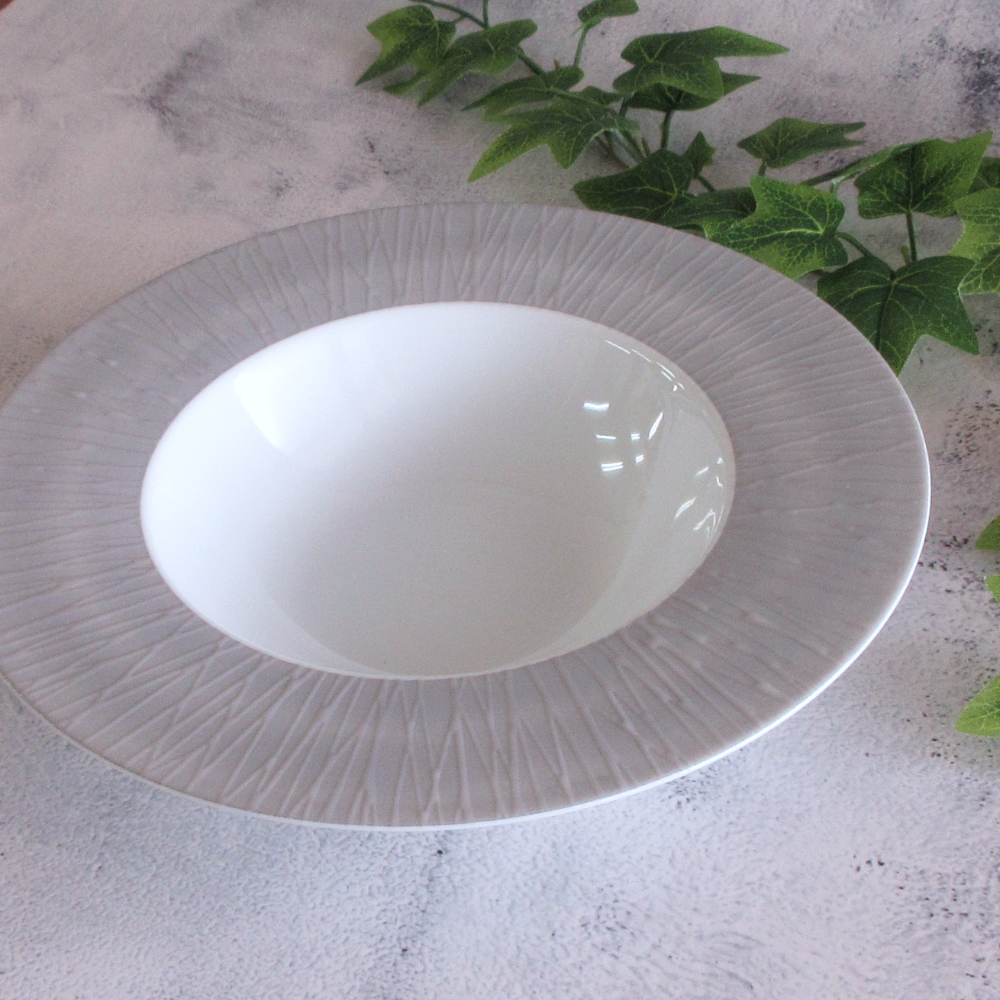 スープ皿 パスタ皿 くぼみ 24cm シルバーグレー リム模様入り 四季彩陶器 美濃焼 業務用 白い食器 ルミネール ディープスープボウル 18073024