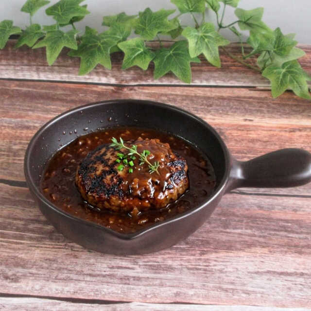 ソースパン 陶器 スキレット 耐熱食器 アヒージョ鍋 グラタン皿 直火ok オーブン対応 電子レンジ対応 直火対応 グリル対応 四季彩陶器 業務用 日本製 万古焼 ブラックセラム